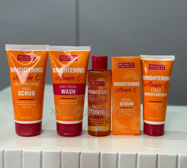 Beauty Formula Brightening Vitamin C 5 N 1 Set · Photo 1