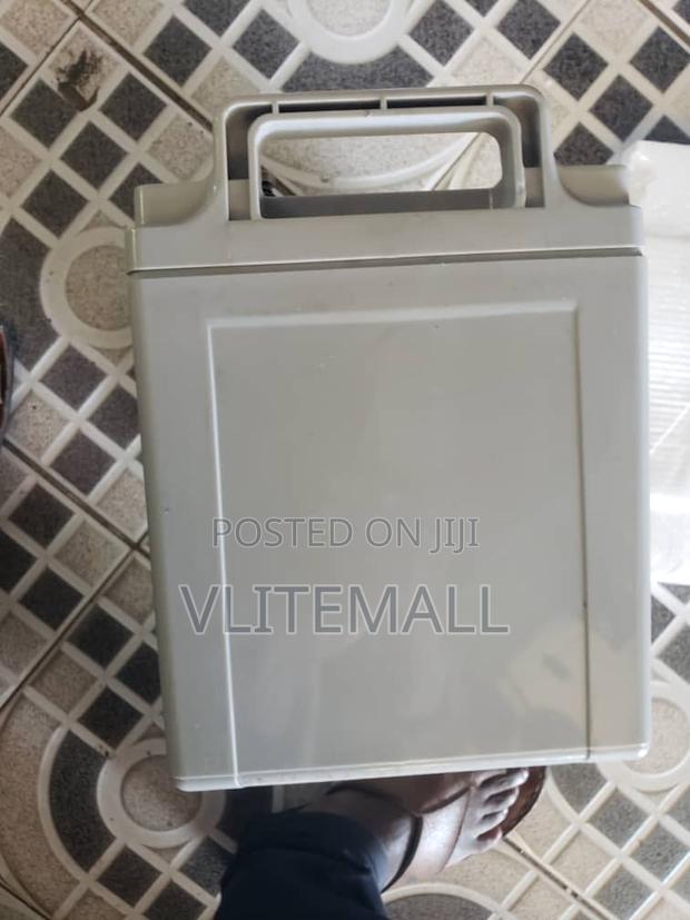 Rt 100a 12v Solar Battery · Photo 4