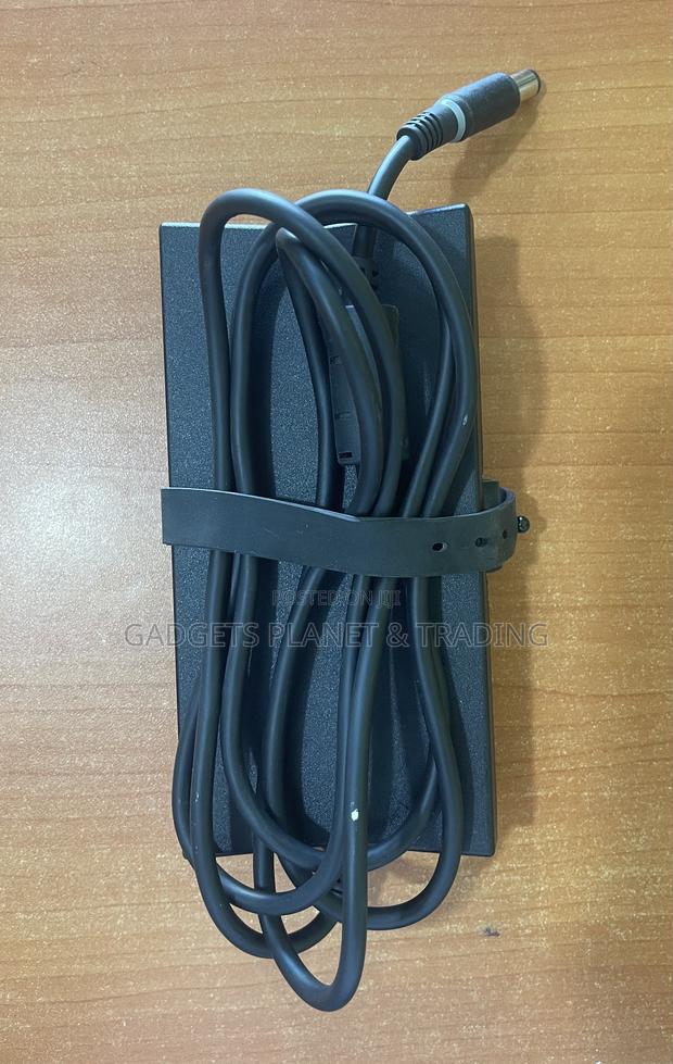 Dell LA130PM190 - 130W 19.5V 6.7A 5mm Smart Tip AC Adapter · Photo 3