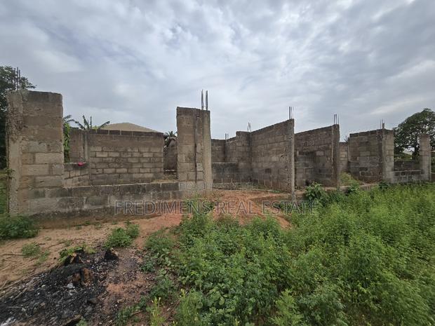 6bdrm Apartment in Fredimens Real, Atwima Nwabiagya for sale · Photo 1
