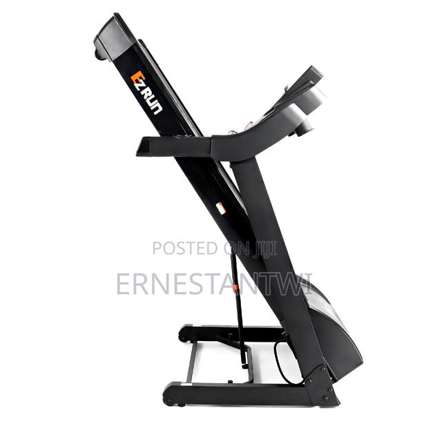 Heavily Loaded Motorized Treadmill From DKN, UK · Photo 8