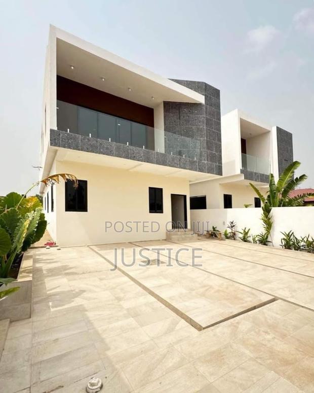 4bdrm Duplex in Oyarifa for sale · Photo 1