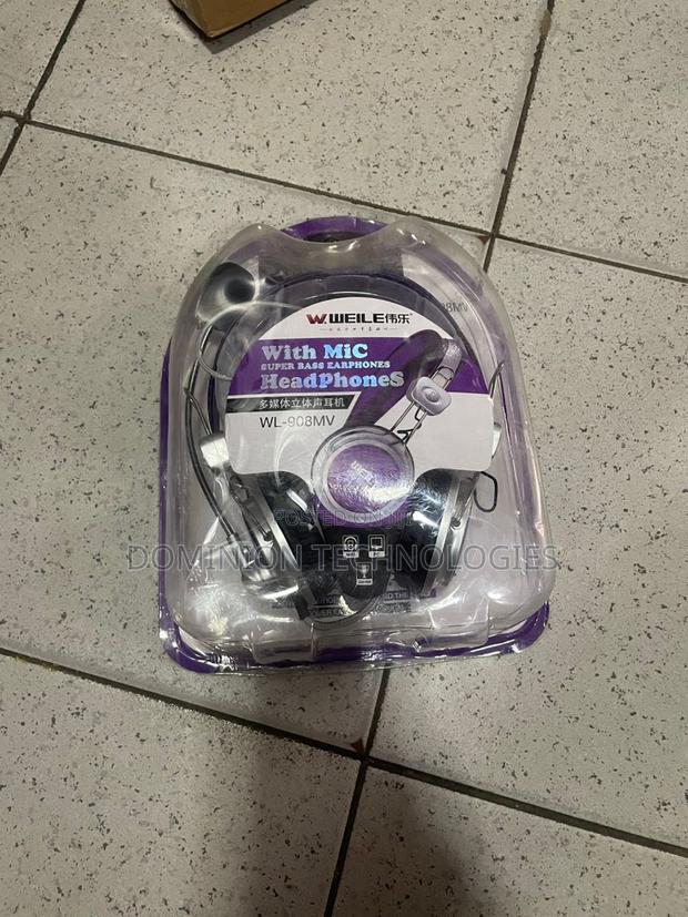 Headset With Noise Cancellation Mic · Photo 1