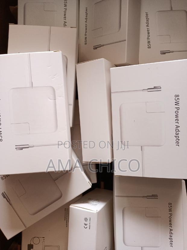 Apple Laptop Charger · Photo 2