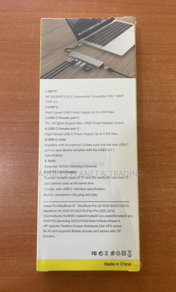 8 in 1 USB C Docking Station Hub - 8 Ports · Photo 2