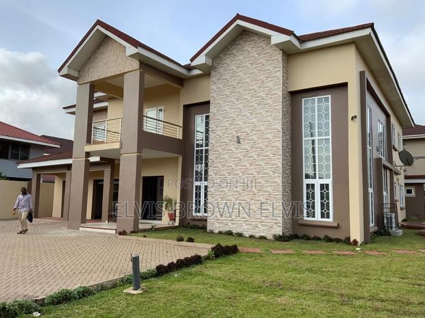 Furnished 5bdrm Duplex in Ajiriganor, Adjiriganor for rent · Photo 1