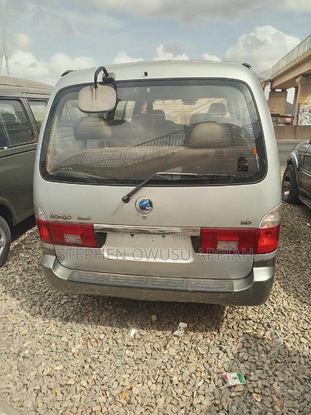 Kia Pregio 2006 Grey · Photo 2