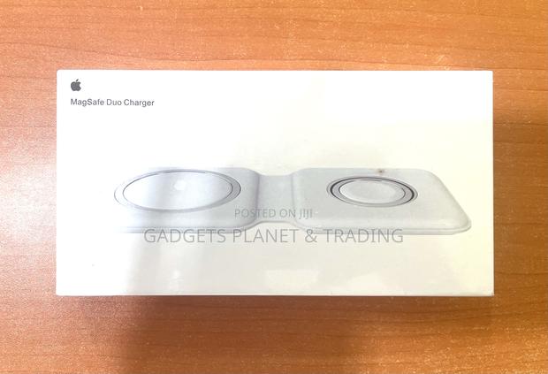 Apple Magsafe Duo Charger · Photo 2