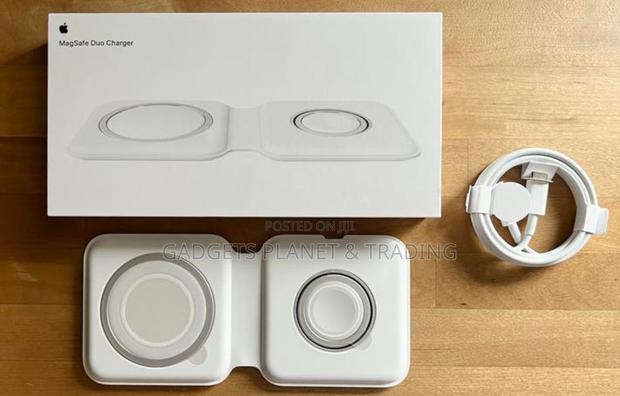 Apple Magsafe Duo Charger · Photo 1