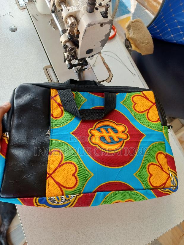 African Print /Leather Laptop Bag · Photo 3