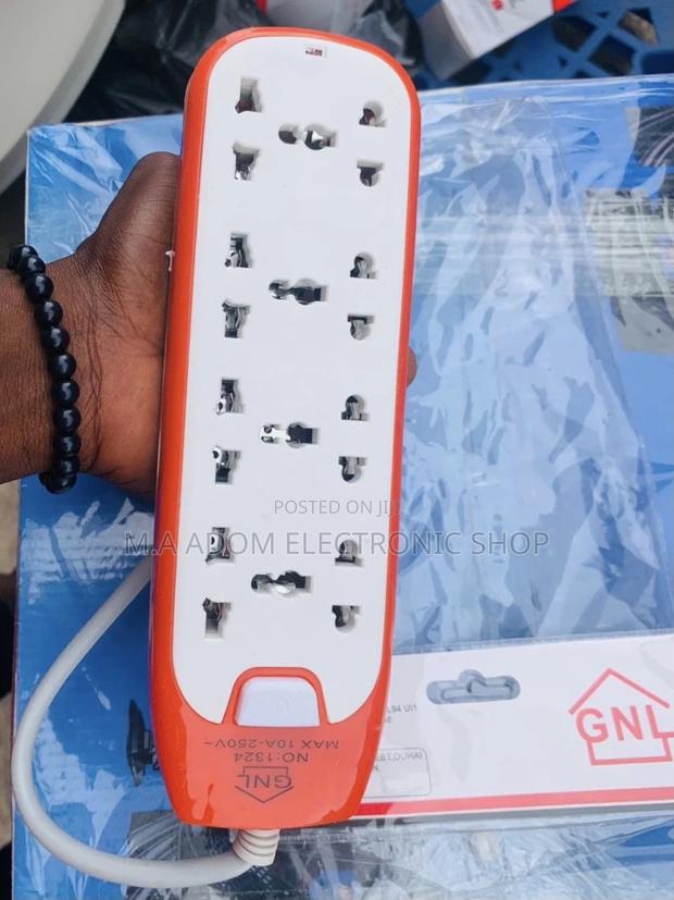 Quality Yet Affordable 4 Socket Extension Board. · Photo 1
