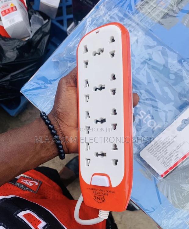 Well Design 4 Socket Extension Board. · Photo 1