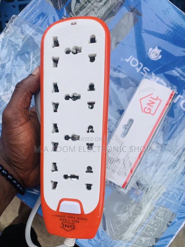 Affordable 4 Socket Extension Board. · Photo 1