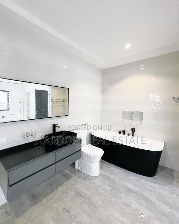 3bdrm Townhouse/Terrace in Ashaley Botwe for sale · Photo 8