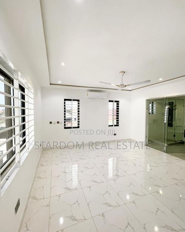 3bdrm Townhouse/Terrace in Ashaley Botwe for sale · Photo 6