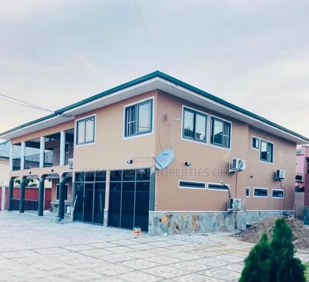 4bdrm Duplex in Ashaley Botwe for rent · Photo 1