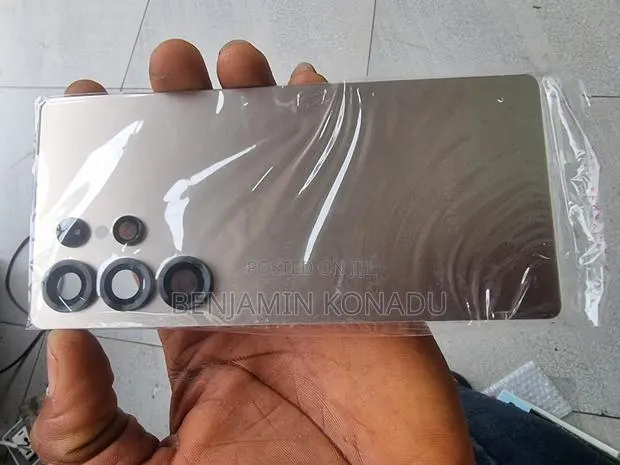 S25 Ultra Back Glass · Photo 1