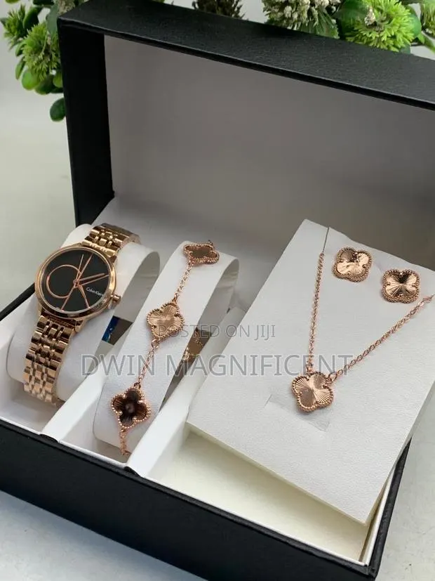 Original Rose Gold Jewelry Set for Female · Photo 1