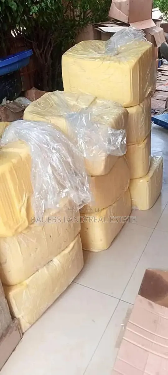 Raw Shea Butter( Local Handmade Per Tons Are Available) · Photo 1