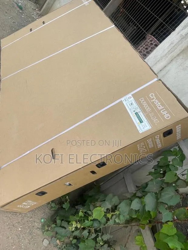 Spectacular 98-Inch Samsung Tv · Photo 1