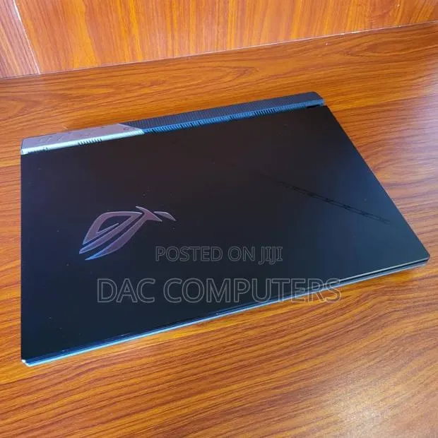 Laptop Asus ROG Strix G17 16GB Intel Core i9 SSD 1T · Photo 1