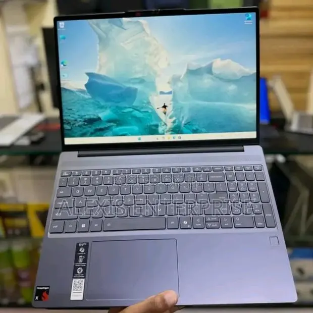 New Laptop Lenovo Flex 5 16GB Qualcomm Snapdragon X Elite SSD 512GB · Photo 1