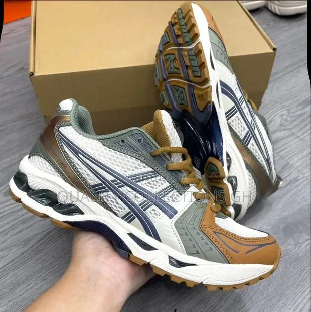 Asics Gel Kayano 14 · Photo 1