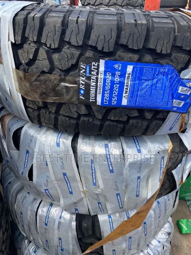 285/60 R20 Fortune Tyres · Photo 1