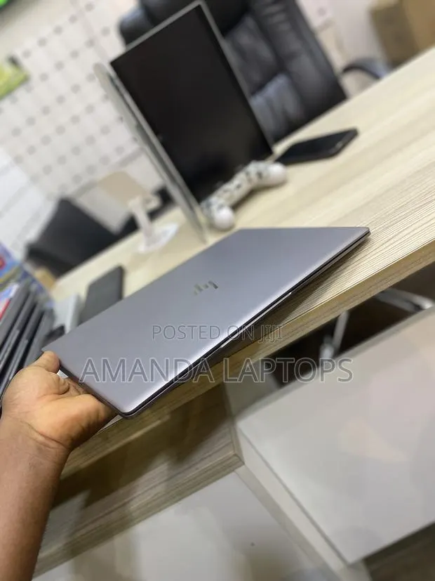 New Laptop HP ZBook 14u G6 16GB Intel Core i5 SSD 256GB · Photo 1