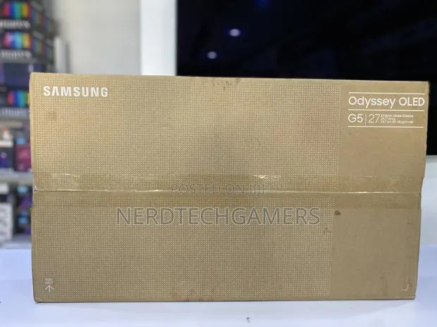 Samsung Odessey G5 Oled 27 inches · Photo 1