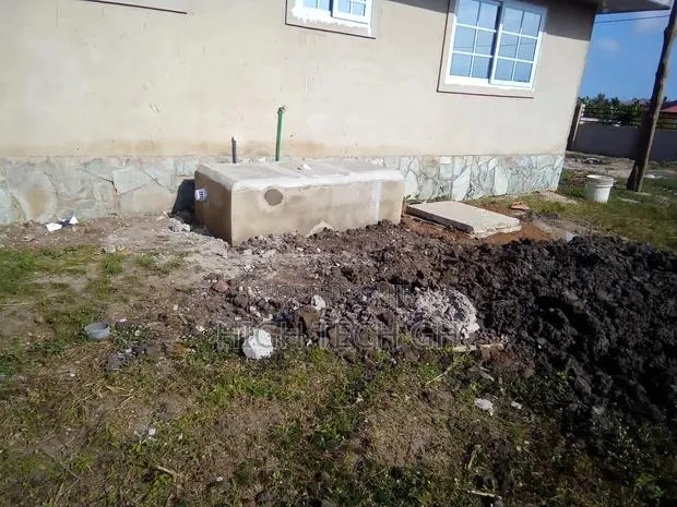 Bio Digester//Bio Fil Toilet Facility in Ablekuma West · Photo 1