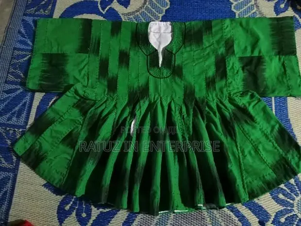 Sleeved Dyed Smocks for Men · Photo 1