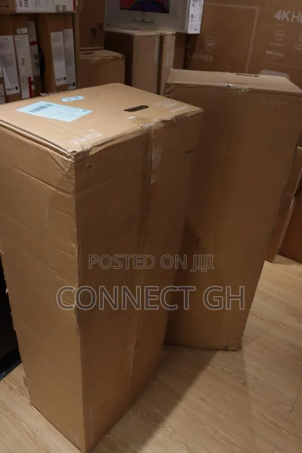 Samsung 49” Odyssey G9 Series DQHD 1000r Curved Gaming Monitor · Photo 1