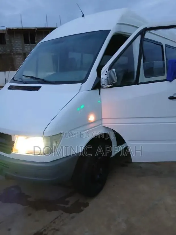 Mercedes-Benz Sprinter 2003 White · Photo 1