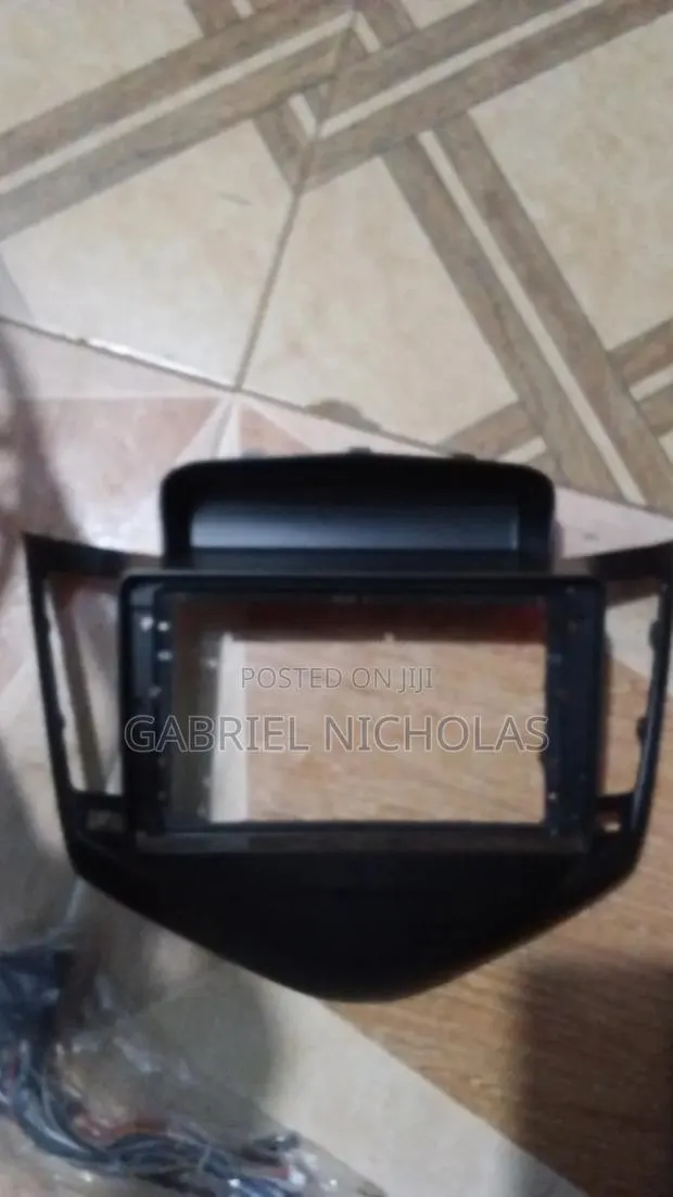 Chevrolet Cruze Android Frame · Photo 1