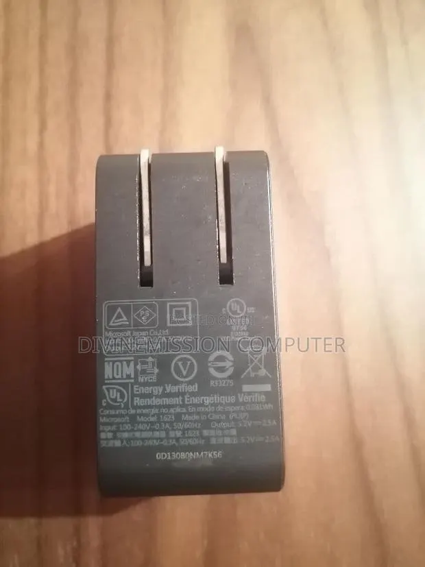 Microsoft Surface 3 Android Charger/Adapter 5.2v 2.5a · Photo 1