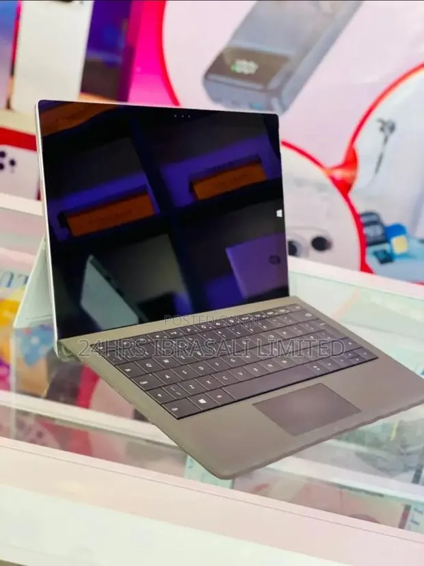 Laptop Microsoft Surface 3 4GB Intel Core i5 SSD 128GB · Photo 1