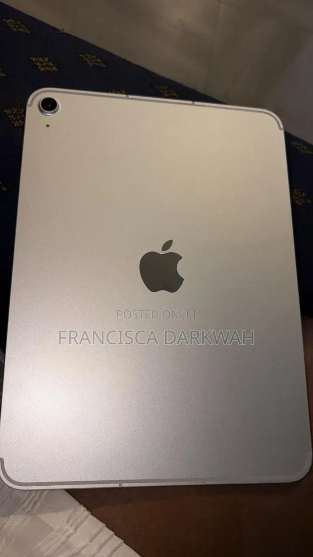 Apple iPad (2025) 128 GB Silver · Photo 1