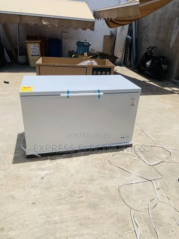 Available Now at Store Chest Freezer Single Door Midea 418l · Photo 1