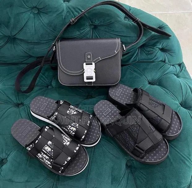 Christian Dior Slippers · Photo 1