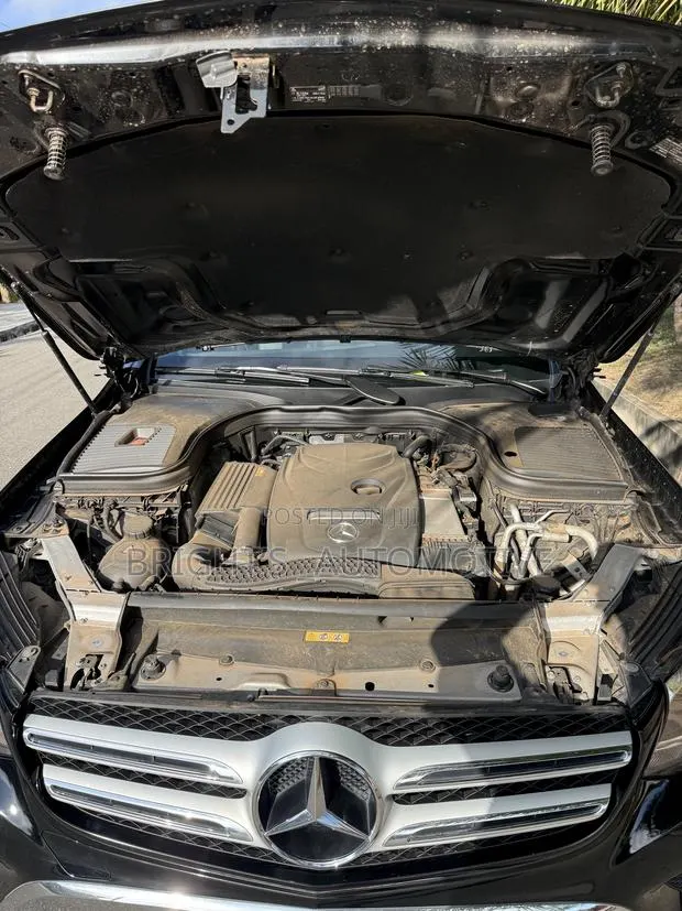 Mercedes-Benz GLC-Class 2018 Black · Photo 1