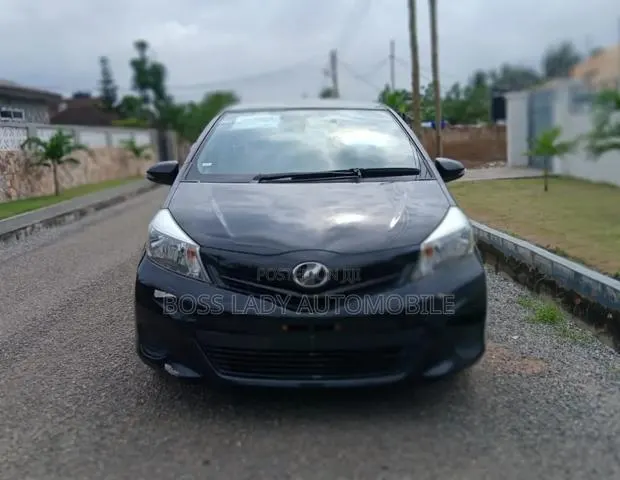 Toyota Vitz 1.3 FWD 5dr 2014 Black · Photo 1
