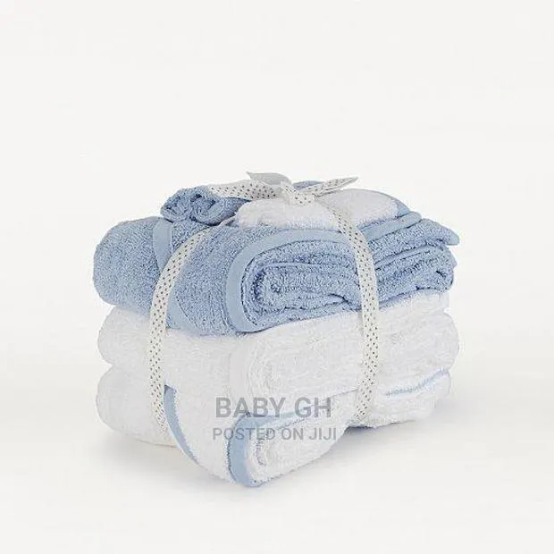 3pc Hooded Baby Towel With Washcloth · Photo 1