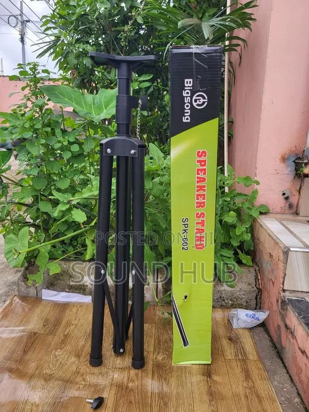 Speaker Stand · Photo 1