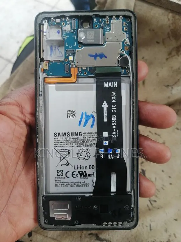 iPhones and Androids Specialists. · Photo 1