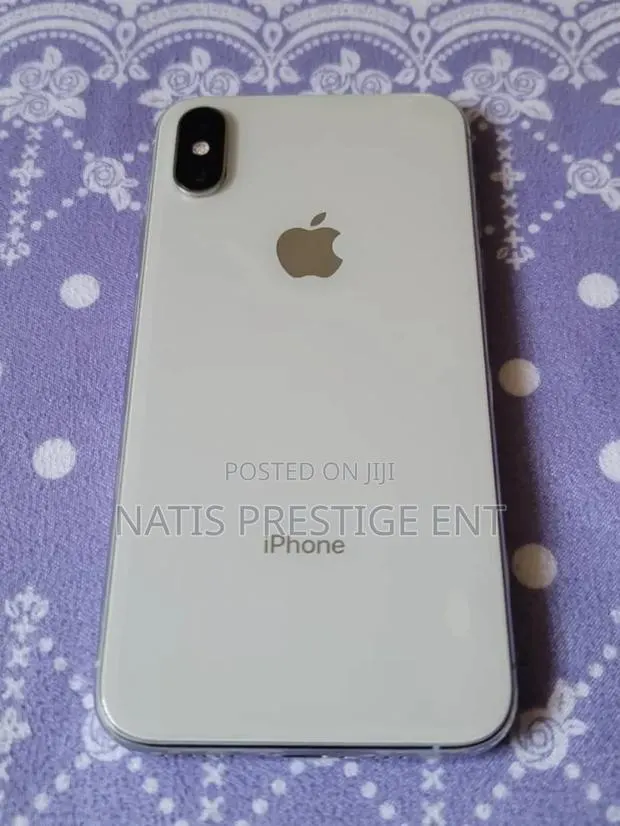 Apple iPhone XS 256 GB White · Photo 1