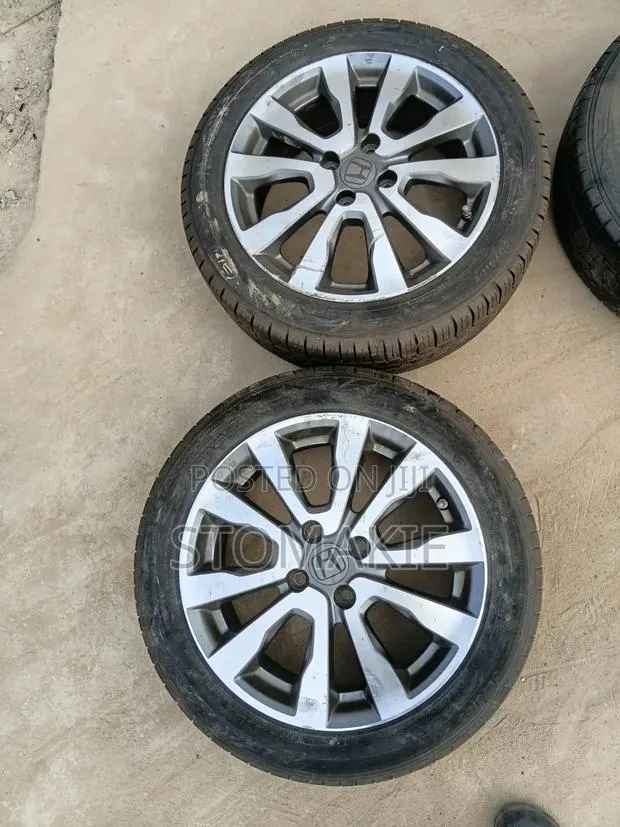 Honda Fit Rims and Tyre Set · Photo 1