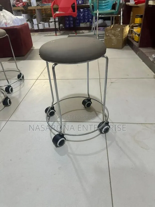 Movable Portable Round Chair · Photo 1