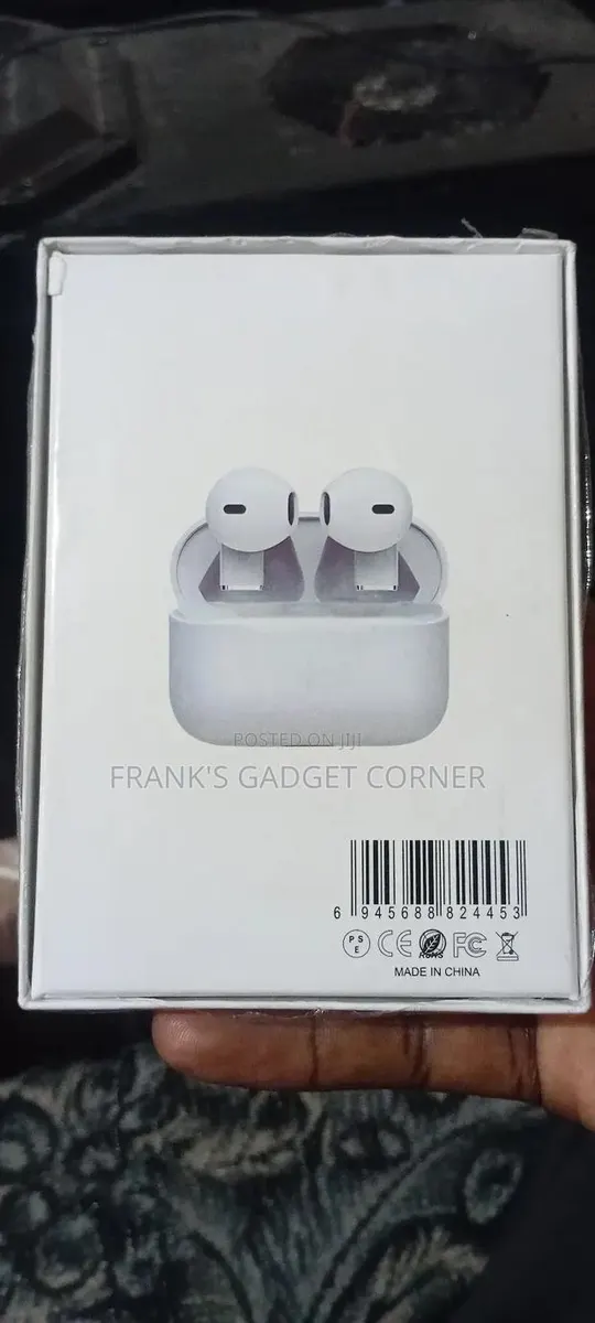 Pro 5s Earbuds · Photo 4