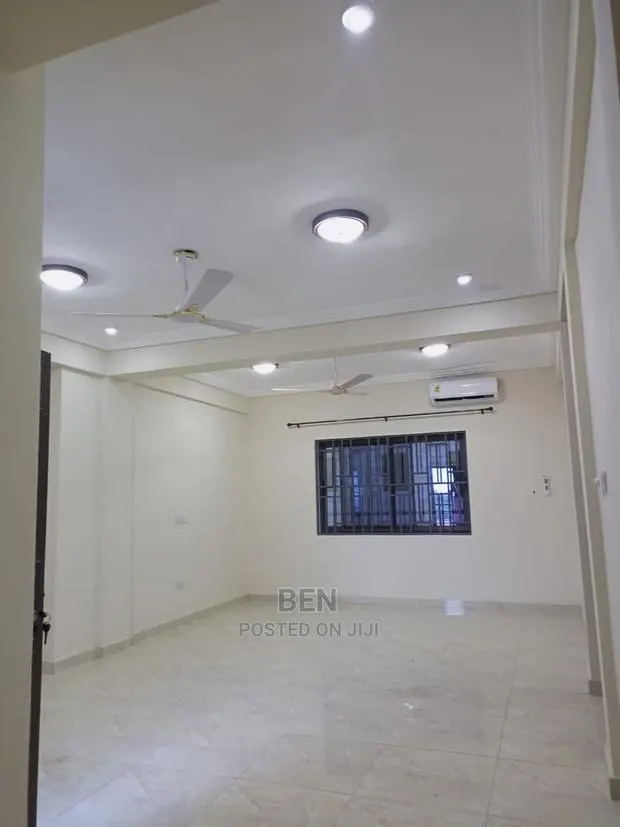 3bdrm Apartment in Ofankor Barrier for rent
